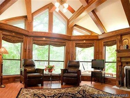 Creekhaven Inn & Spa Уимбърли Интериор снимка