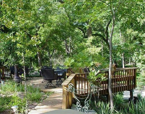 Creekhaven Inn & Spa Уимбърли Екстериор снимка