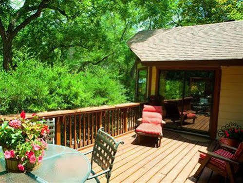 Creekhaven Inn & Spa Уимбърли Екстериор снимка